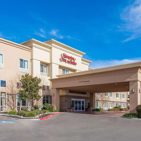 Hampton Inn And Suites Merced Exterior foto