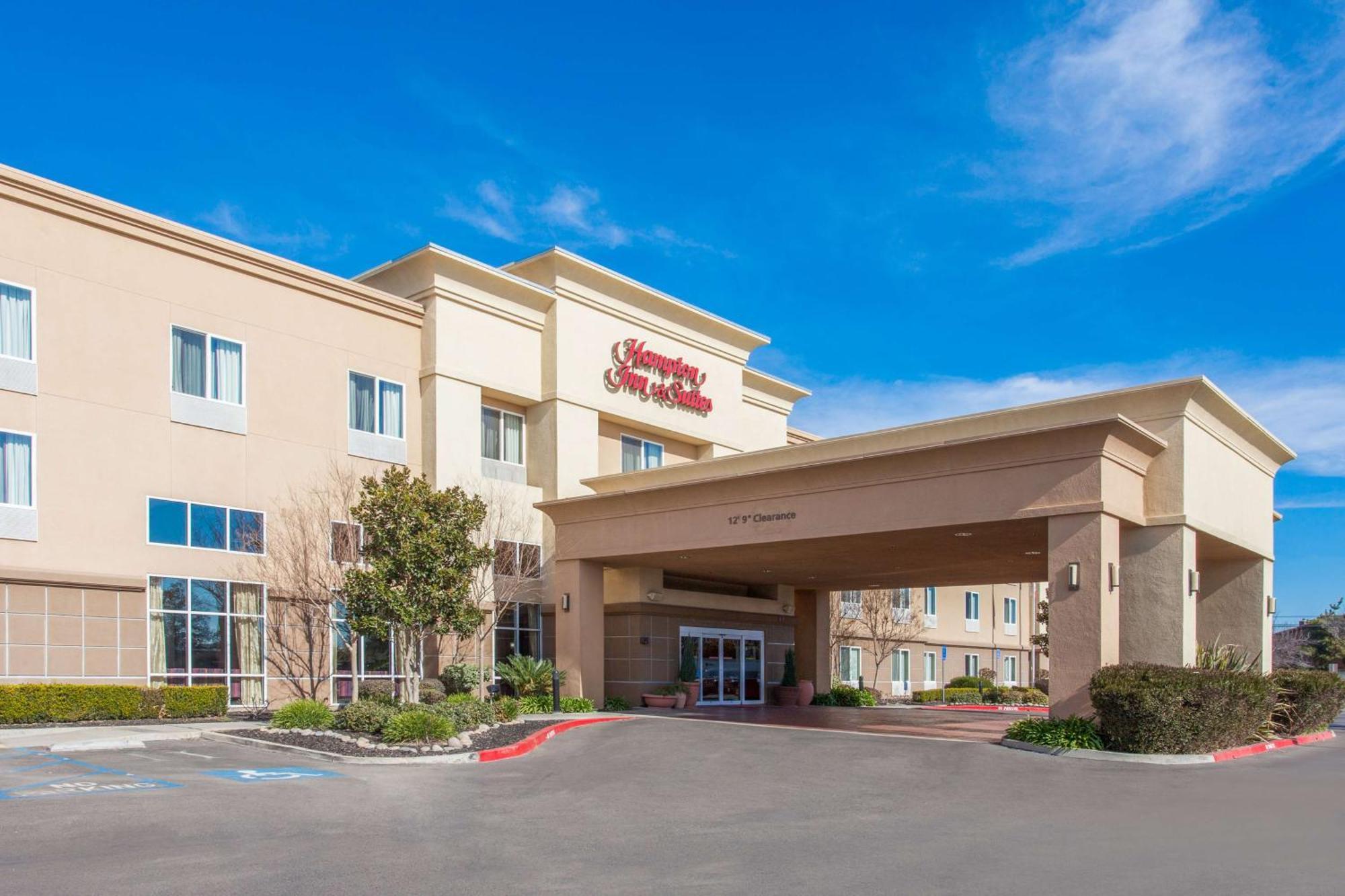 Hampton Inn And Suites Merced Exterior foto