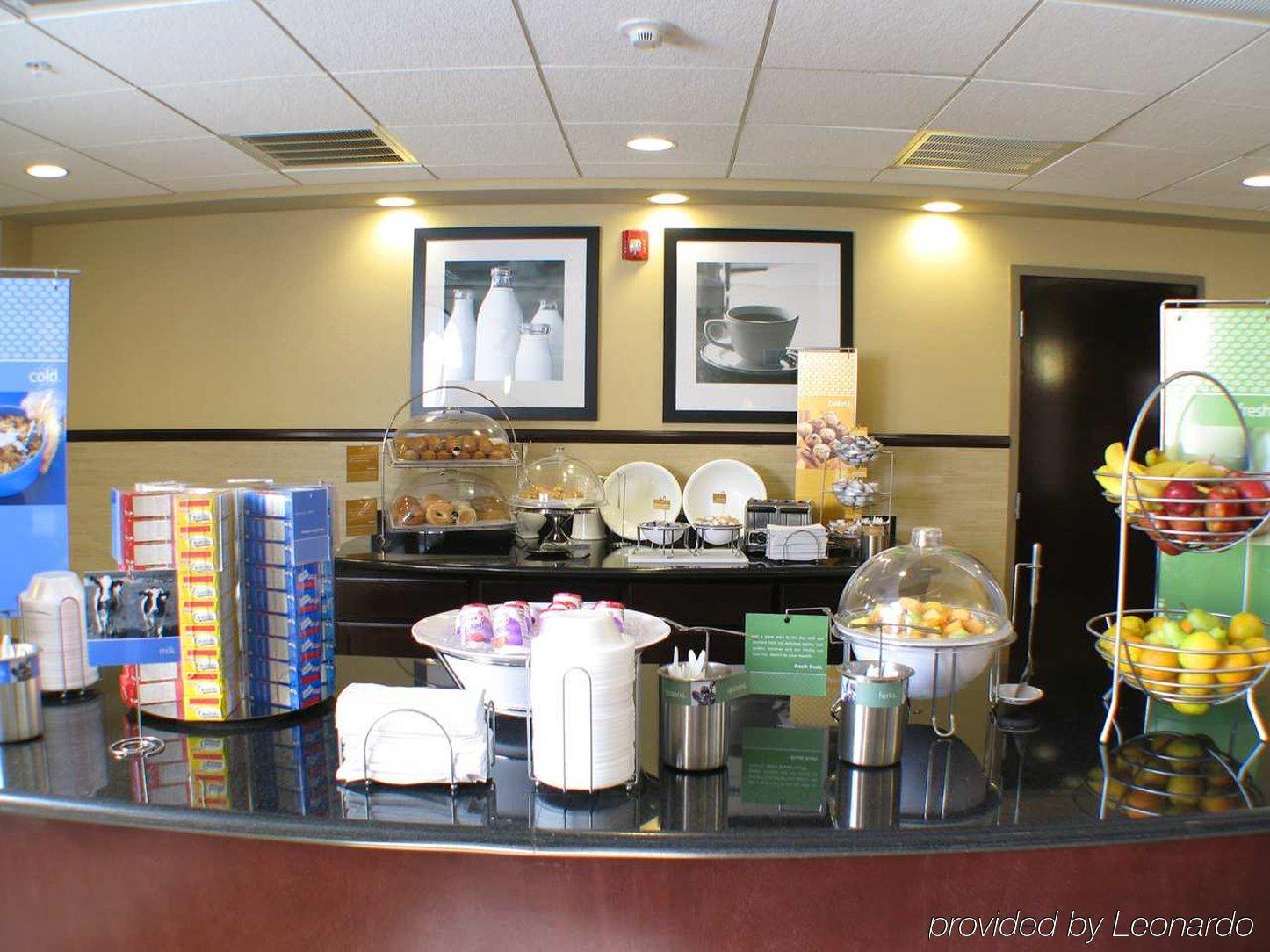 Hampton Inn And Suites Merced Restaurante foto